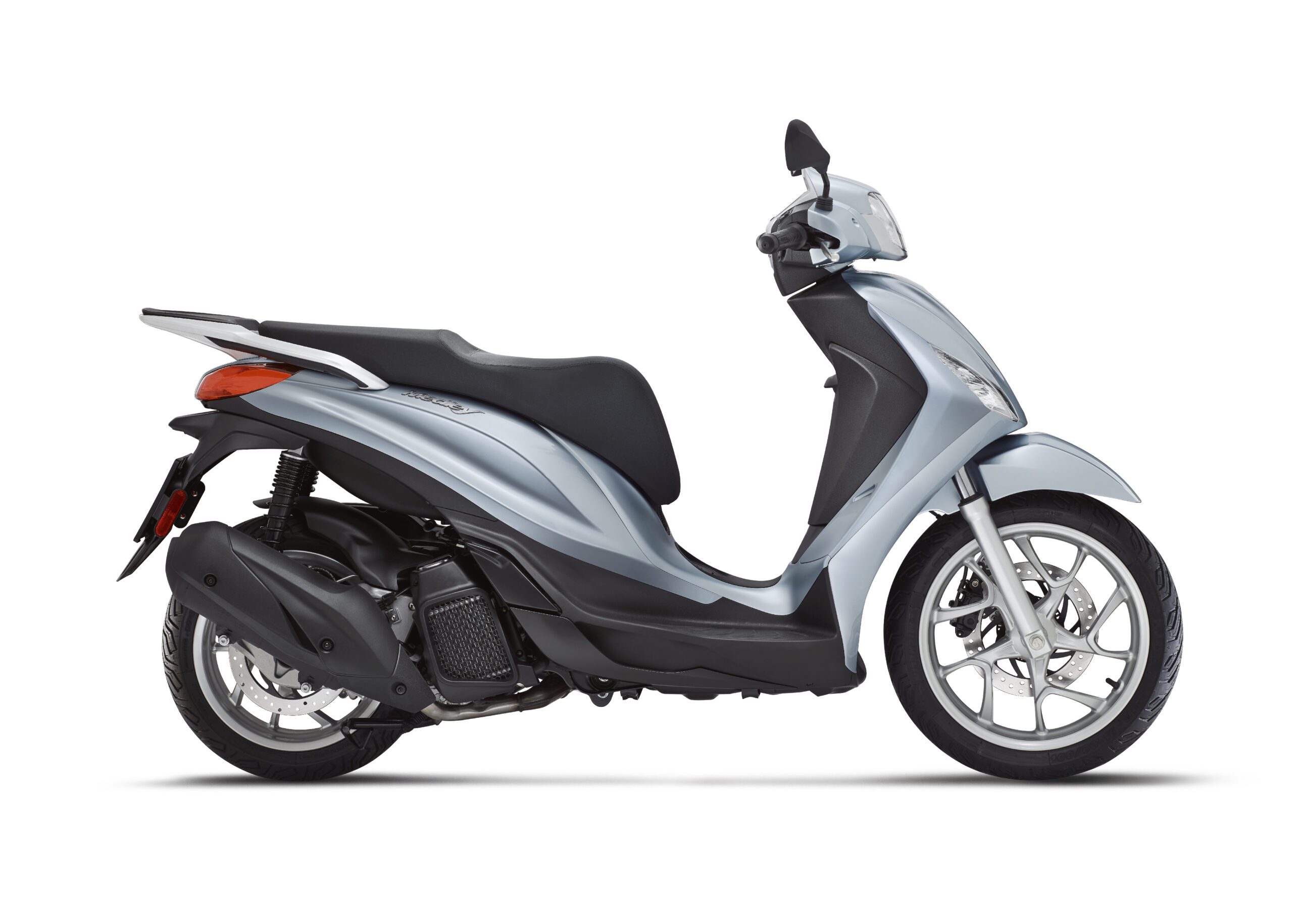 Medley 125 - SPECIAL OFFER JUNE & JULY - £350 DISCOUNT !!
