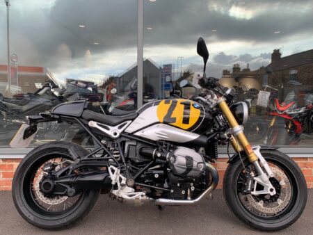 BMW R NINE T - (PF18 HXH) - 13716 miles (SORRY THIS BIKE IS NOW RESERVED)