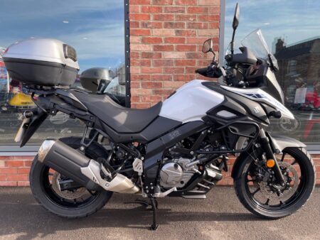 Suzuki DL 650 V STROM - (YY23 UWK) - 11782 Miles (SORRY THIS BIKE IS NOW RESERVED)