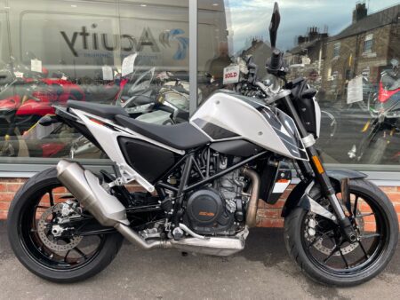 KTM 690 DUKE  (WN17 LCF) - 11324 miles