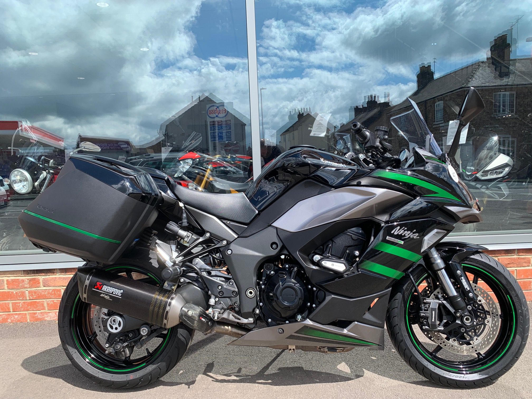 Kawasaki Ninja SX1000 PERFORMANCE TOURING - (AV70 BNF) - 17144 miles (SORRY THIS BIKE IS NOW RESERVED)