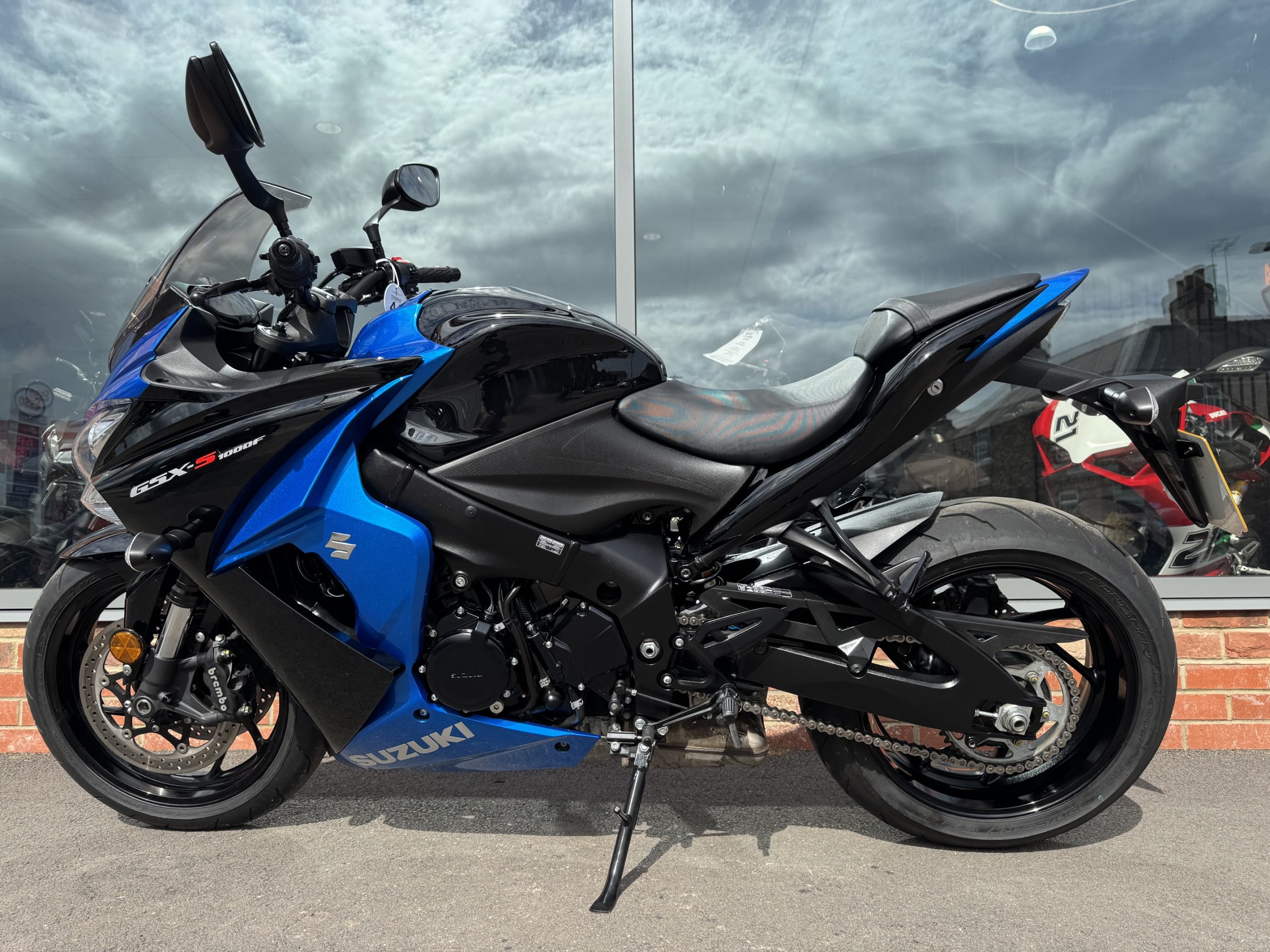 Suzuki GSX 1000 S- (CJ21 GDO) - 6990 Miles - Image 11