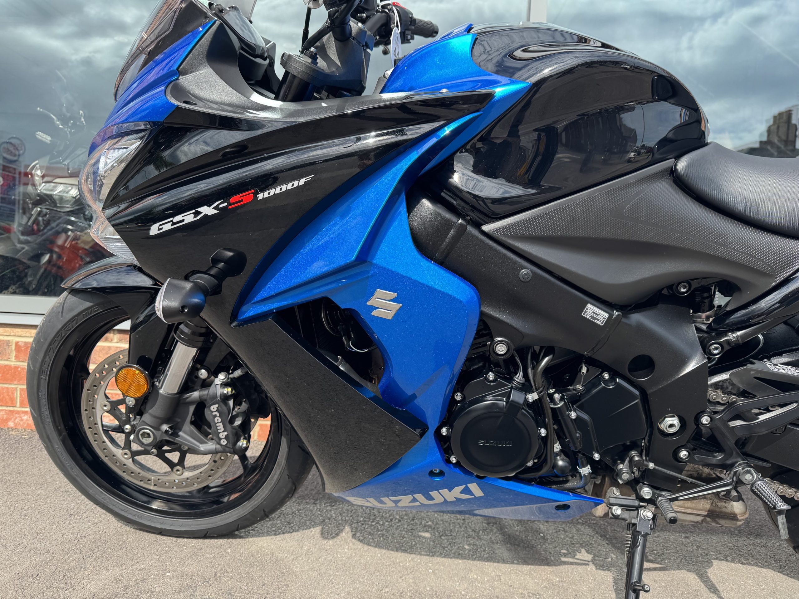 Suzuki GSX 1000 S- (CJ21 GDO) - 6990 Miles - Image 9