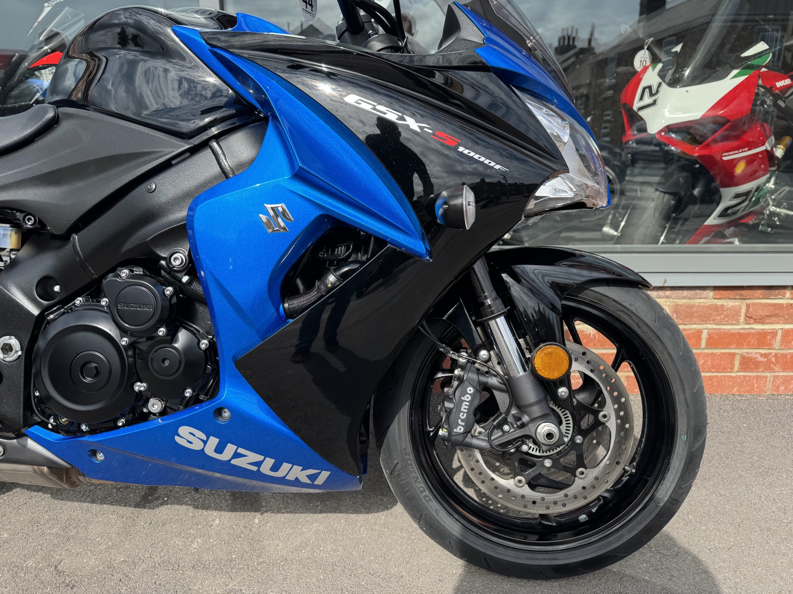Suzuki GSX 1000 S- (CJ21 GDO) - 6990 Miles - Image 4