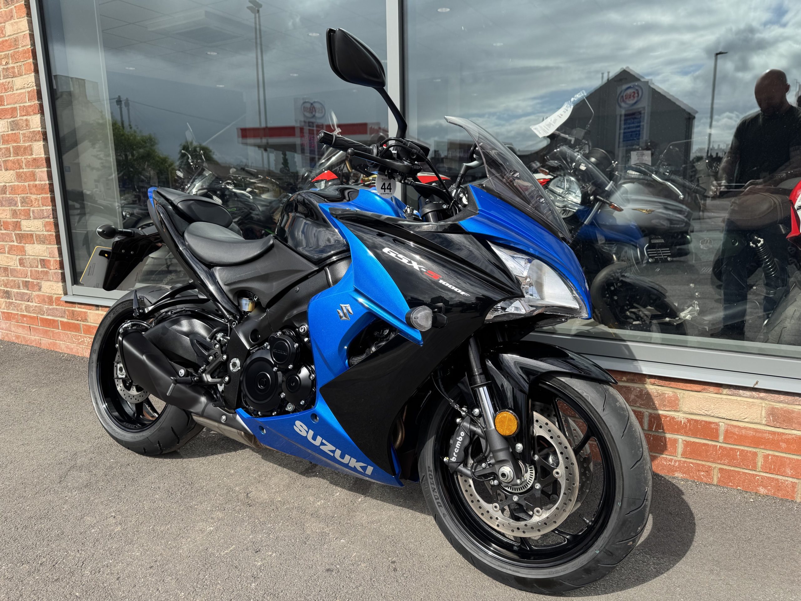 Suzuki GSX 1000 S- (CJ21 GDO) - 6990 Miles - Image 5