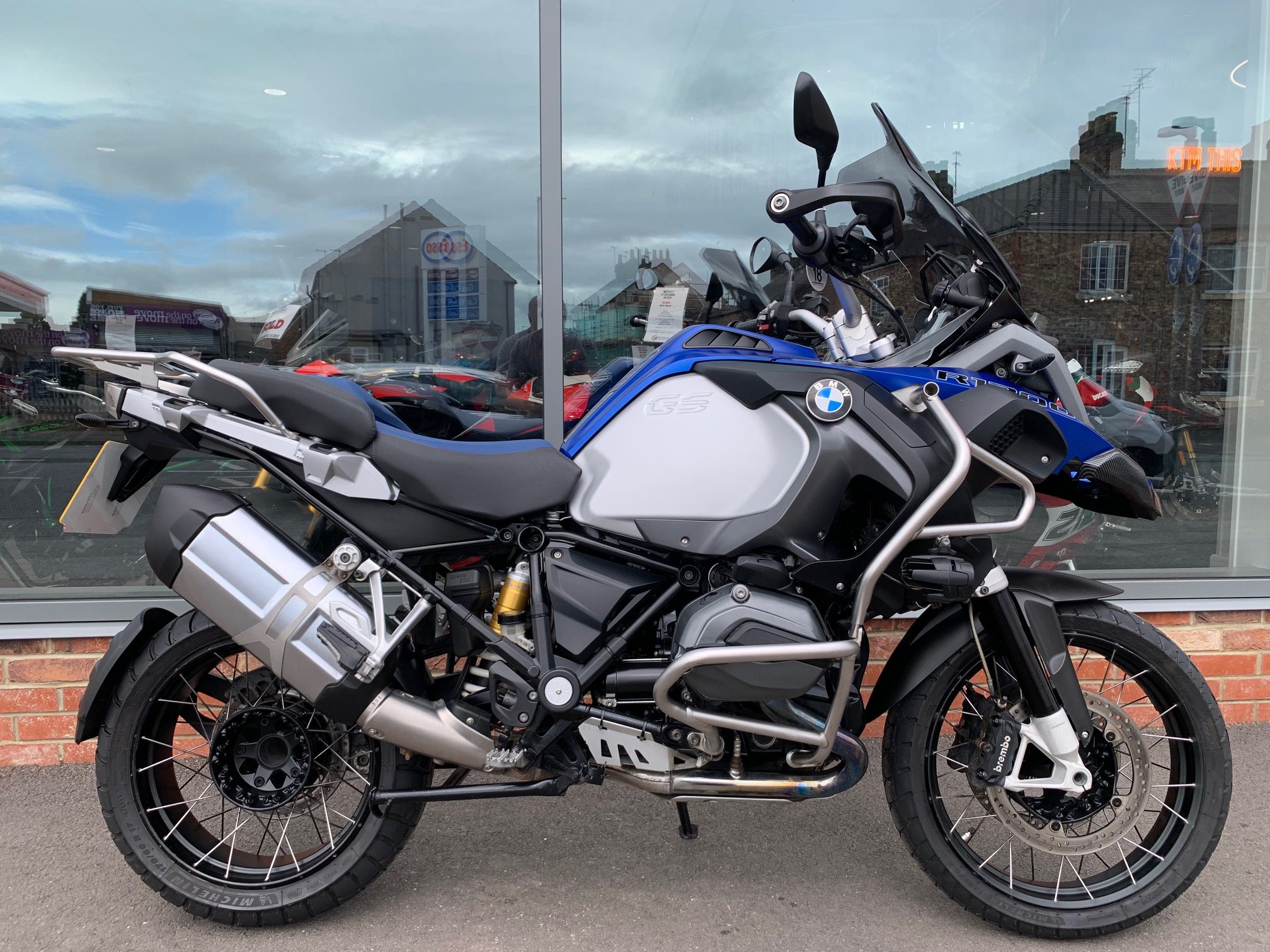 BMW R1200 GS ADVENTURE - (YE15 GMV) - 45760 miles