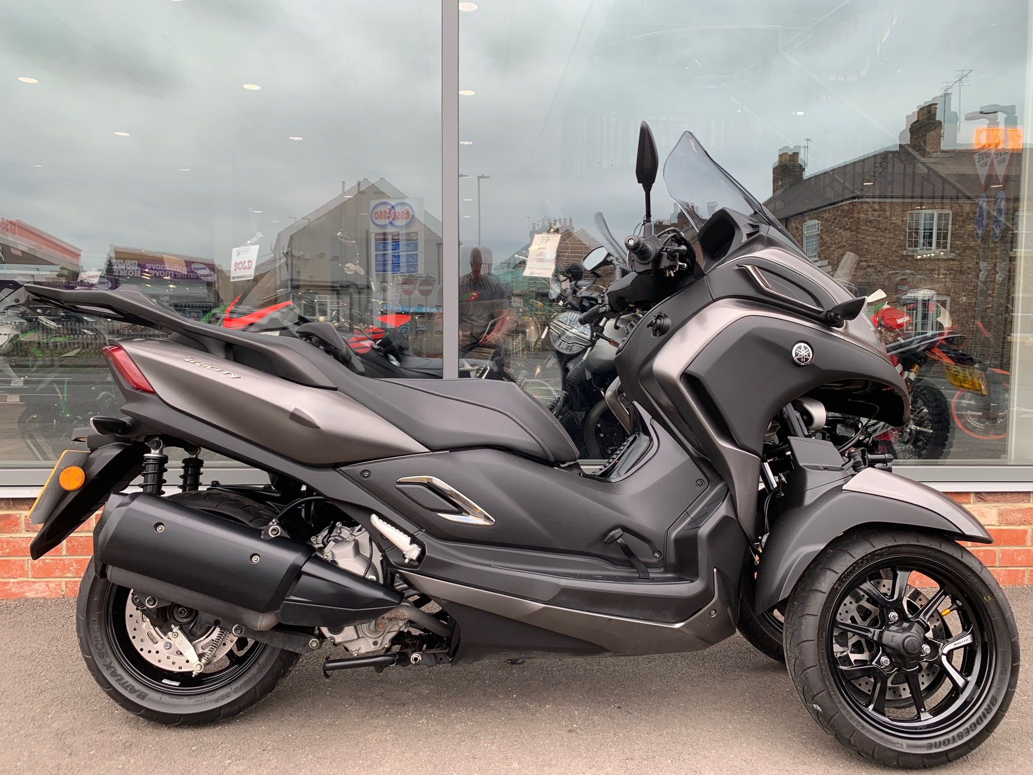 Yamaha Tricity 300 - (MF22 PWX) - 4257 Miles